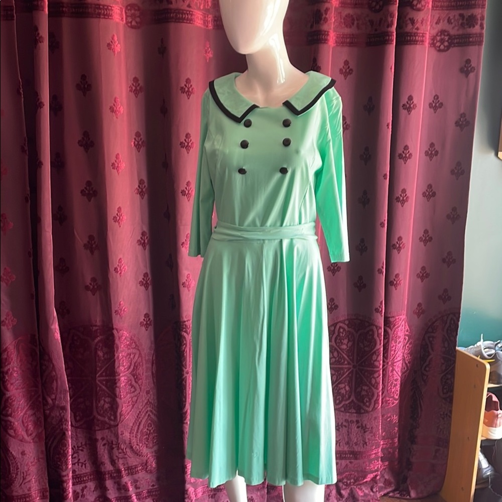 Gown Town Mint Green Retro Nurse Ratchet Style Dress with Black Trim XL